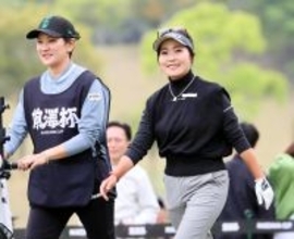 青木瀬令奈が国内男子ツアーで女子初のアンダーパーをマーク　８０ヤード近く劣る飛距離をショットの精度でカバーし１アンダー７１　前沢杯初日