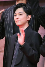吉沢亮　映画「キングダム」の撮影は「大ベテランの前で偉そうにするので緊張感を持っている」作中では秦国王・嬴政役を演じる