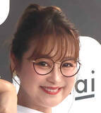 「離婚した人気タレント「若々しい」イケメン男性の姿公開「かっけぇ」「スタイル良すぎ」「イケおじ」鈴木奈々の６０歳父が反響」の画像1