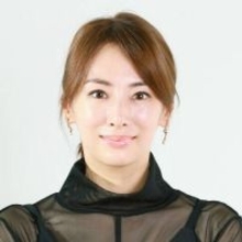 北川景子　生放送の衣装が「すげー」「最先端ジャケット」「首の長い人でないと似合わない」と反響