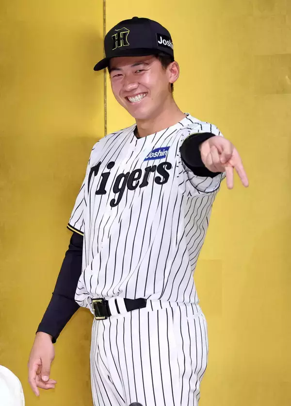 【阪神】ドラ１立石正広、初任給で「いい自転車を」ドラ３岡城快生「実家にサウナ」新人ファンミーティング