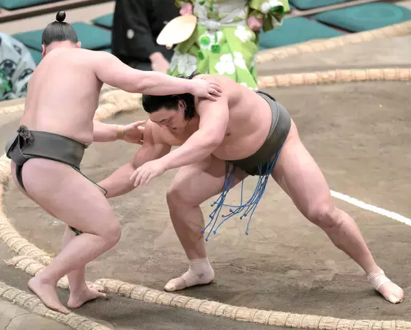 幕下付け出しの和歌ノ富士が勝ち越し　「自分的にはまだまだこれから。あと２番勝って、楽しく終わりたい」