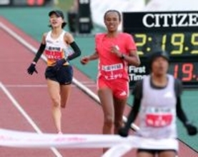 矢田みくにが初マラソン日本記録＆日本歴代６位の２時間１９分５７秒で日本勢トップ４位　東京世陸１万Ｍ代表が粘りの激走…大阪国際女子マラソン
