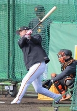 巨人・阿部監督、３７歳・坂本勇人の動きを大絶賛　若手に負けない２００スイング超＆居残り特打も！