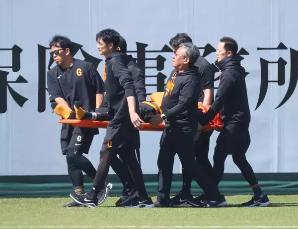 【巨人】打球顔面直撃、救急搬送の泉口友汰が出場選手登録抹消　脳しんとう特例措置…不動の遊撃手がアクシデントで離脱　石塚裕惺が緊急昇格