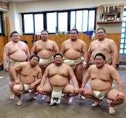 幕内・阿炎が３２歳の誕生日「勝ちにこだわっていく」　豊昇龍、霧島らの祝福にも感謝