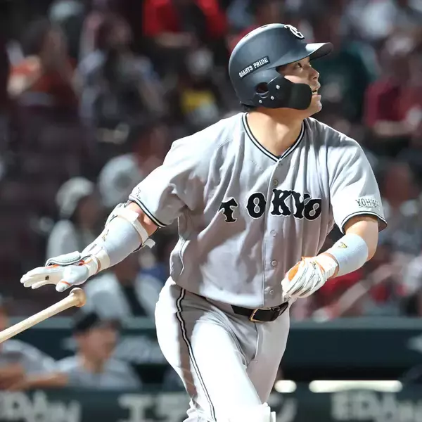 【巨人】大城卓三がバックスクリーンへ反撃の９号ソロ！「逆転できるよう頑張ります」初の４番弾で３年ぶり２ケタ弾に王手