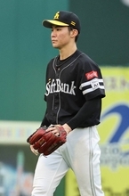 【ソフトバンク】小久保裕紀監督がリーグ３連覇の２日後にドＳ采配　２失策の庄子、牧原大に「後はガチガチになる。絶対に最後まで代えてやらんと思った」