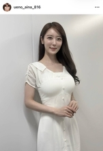 「でかくなった」３５歳美人アナのライン浮き出るワンピ姿に衝撃！「スタイル最高」「色気を感じます」上野愛奈の衣装ショット