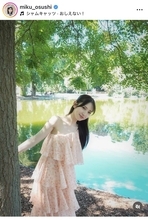 日向坂４６・金村美玖、２ｎｄ写真集のデコルテ全開ショットを披露！透明感抜群な姿にファンから多くの「いいね！」