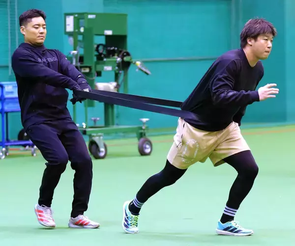 【ヤクルト】山田哲人「池山さんのために頑張りたい」師匠の池山新監督に「結果残して」恩返しへ