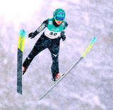 「【ジャンプＷ杯】伊藤有希が１５位で１２戦連続２ケタ順位　地元・下川町からの応援胸にいざ４度目五輪」の画像1