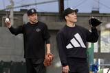 「【巨人】則本昂大が田中将大と並んでの投球に「懐かしい」「同じ舞台で戦えることはすごく光栄」」の画像1