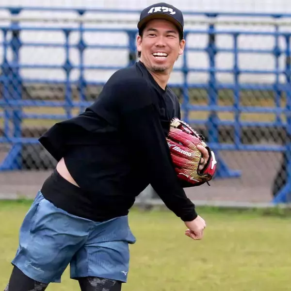 【楽天】 前田健太が「イヌワシ」キャップで自主練習「違和感がなくなるぐらい溶け込めるよう」キャンプ初日のブルペン入りへ