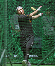 【巨人】ベテラン組が精力的　坂本勇人、丸佳浩、甲斐拓也、松本剛らが残留練習　豪華共演にファン大挙