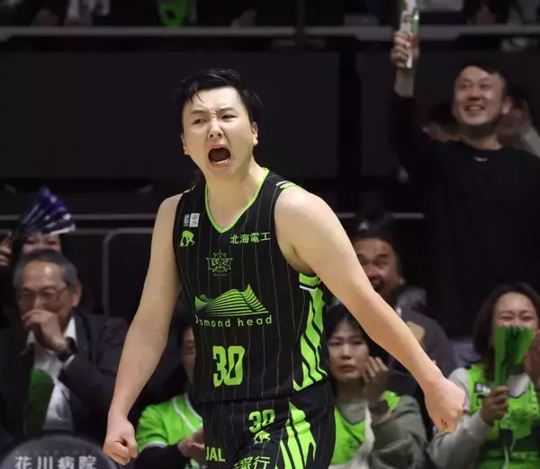 【Ｂ１】レバンガ北海道奇跡の大逆転　残り３４秒１点差に迫る３Ｐ→残り５秒逆転３Ｐ　富永啓生のビッグショット２発でプレーオフに望み