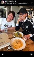 美男美女！元ＴＢＳアナ＆元サッカー選手　結婚２１年「仲良しご夫婦」「あらー」「素敵～！」小倉弘子アナに反響