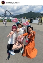上戸彩が「めっちゃ可愛い」ギャルピース！テーマパークで「楽しそう」「仲良しショット」とほっこり