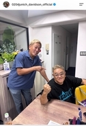 脳梗塞で休養中のサンド伊達みきお　元気そうな最新姿！「ピンピンですよ」じゅんいちダビッドソンが公開