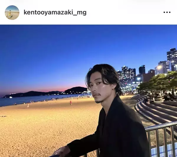 「破壊力…」山﨑賢人、ヒゲを生やしたダンディーな姿に「えっっっぐビジュ」「ため息もんです」とファンくぎ付け