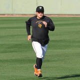 「【巨人】山瀬慎之助、試合前練習で阿部監督から助言　定位置争いへ打撃向上がカギ」の画像1
