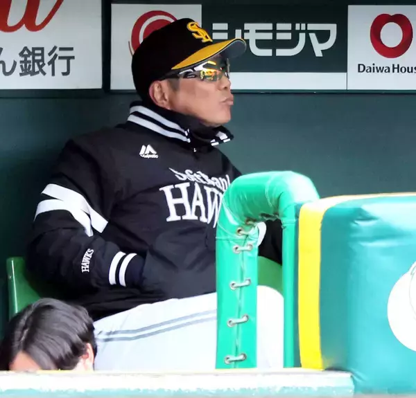 【ソフトバンク】ゼロ行進の小久保裕紀監督「ええピッチャーでしょ」阪神に拍手　育成右腕に「ちょっと楽しみ」