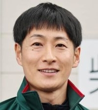 【阪神１２Ｒ】新規開業の柴田調教師は初出走１５着　「一歩ずつ頑張っていきます」