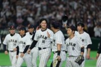 ＷＢＣネトフリ中継に「まさかの」人気女優が！「来てたんか」「ヤバい」「ノリノリ」「３７歳でこの美貌」「戸田恵梨香かわいすぎだろ」