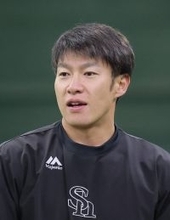 【ソフトバンク】柳田悠岐が右手首付近に死球受けた後に交代　５回の守備から柳町達が右翼で途中出場