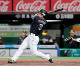 「【ソフトバンク】早打ちの牧原大が９９１日ぶりの複数四球から先制＆決勝ホーム　連敗を３で止め首位オリックスに０・５ゲーム差」の画像1