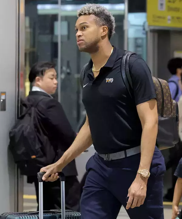 【巨人】２位以上確定　移動日に阪神が勝利　阪神と２・５差に広がりマジック４に…２７日ヤクルト戦から残り５試合
