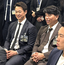 「来年は後ろでもっと投げたい」巨人・中川皓太、尊敬する先輩から熱いエール　大勢らとの競争に意欲