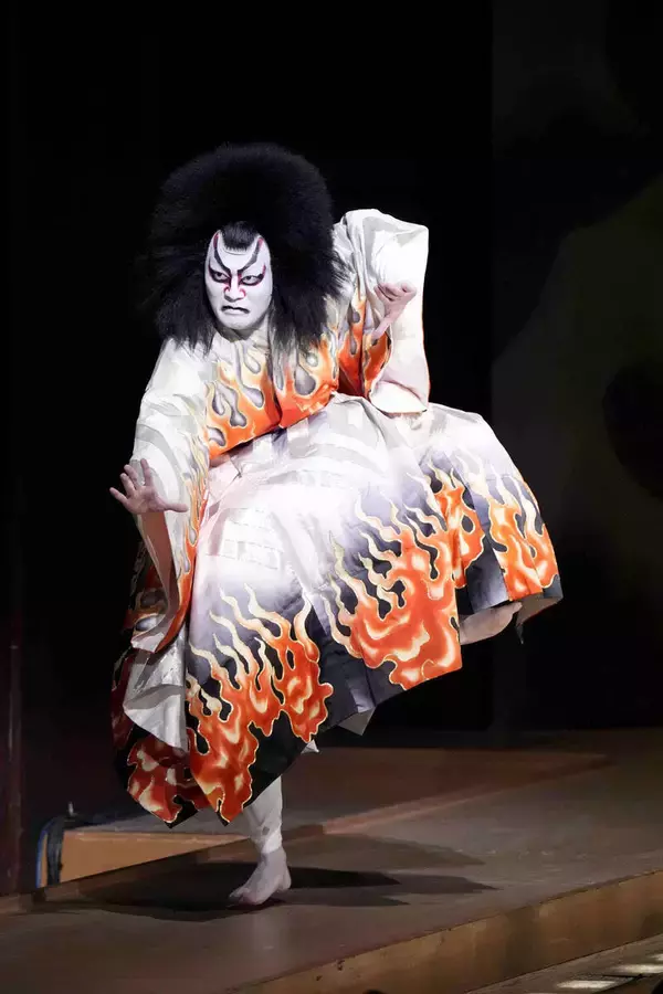 中村福之助　歌舞伎十八番「鳴神」で舞台復帰　キレのある動きで立ち回り、豪快な六方も披露