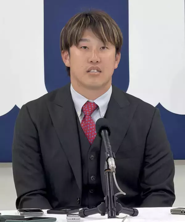 【広島】小園海斗は「万能侍」になる　ＷＢＣにファーストミット、外野用グラブも持参へ「何があるか分からない」