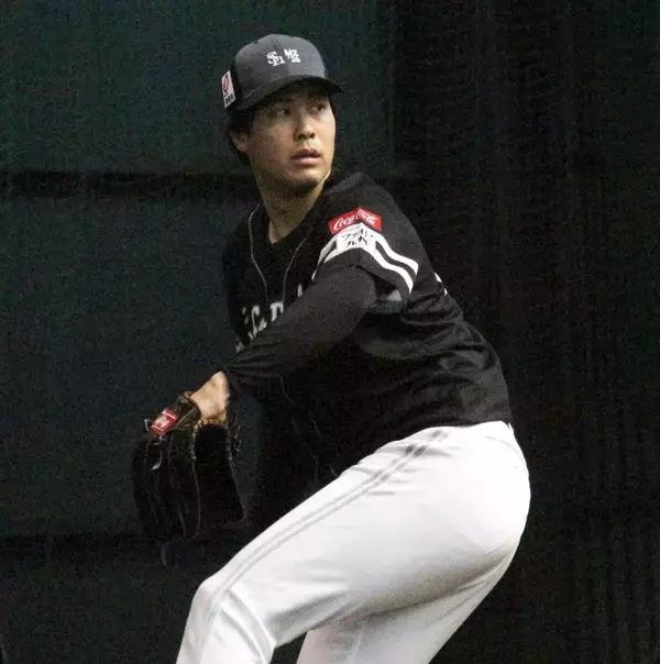 【ソフトバンク】右肘違和感でスロー調整だった藤井皓哉が宮崎キャンプ合流　ブルペンで立ち投げ２０球「ここから上げていきたい」