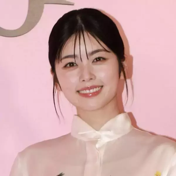 小芝風花、“親友”女優とのプライベート浴衣旅行ショットに「笑顔が素敵すぎ」「楽しそうな姿が見れて幸せ」