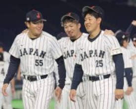 侍ジャパンが東京ドームで公式練習　大阪から東京に移動後すぐ…初戦は６日の台湾戦