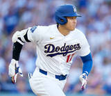 「ドジャース監督、大谷翔平の渋い進塁打二ゴロ称賛「自身を犠牲にして三塁に進めた」タッカーＶ打呼んだ」の画像1