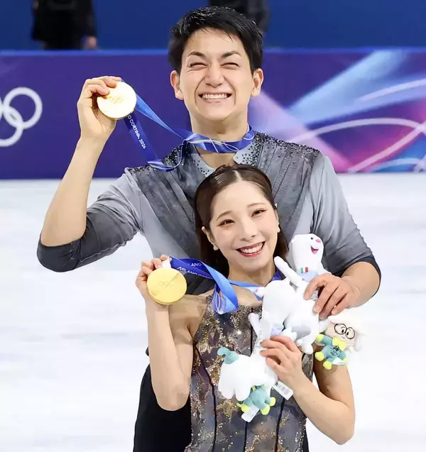 りくりゅう、表彰の壇上でさすがの“かけあい”披露　「あの試合は９割、三浦さんがお姉さんの立場に…」も、木原がすぐに訂正「１０割？」