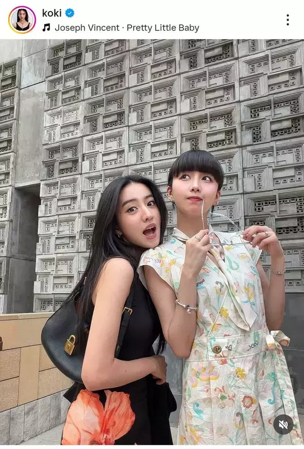 Ｃｏｃｏｍｉ＆Ｋｏｋｉ，美人姉妹で「おデート」高級ブランドコーデ！「系統真反対」「あだ名」も明かす
