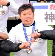 【高校サッカー】２冠の神村学園・有村監督、天見上げ亡き恩師に初V捧ぐ　言い続けた「強い鹿児島を取り戻す」