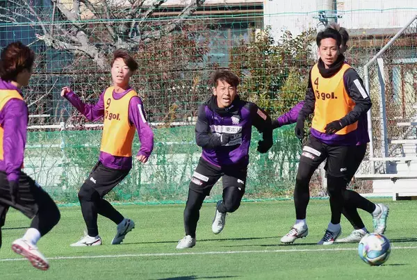 【Ｊ２藤枝】ＭＦ杉田真彦が連日の猛練習に手応え「足が棒です」…１６日から鹿児島キャンプ