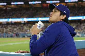 大谷翔平、故障では３年ぶりの２試合連続欠場→終了５分後に帰路　エンゼルス時代の２３年９月以来　「体を動かし始める日」で休養…８回にベンチ登場、山本由伸と談笑