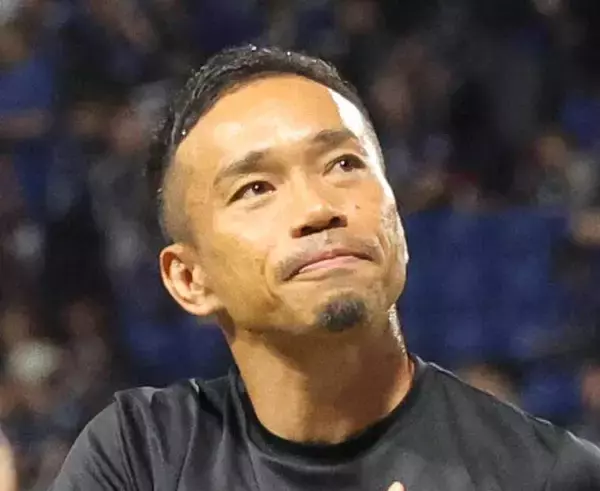 右膝前十字靱帯損傷の長友佑都　来年１月のアジア杯出場を熱望　日本代表復帰を「諦めていない」