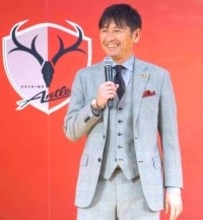 鹿島の中田浩二ＦＤが“少数精鋭補強”の意図明かす「『優勝したからこのメンバーでいい』ではない」