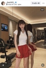 ＷＢＣ戦士の美人妻・渡辺リサ、ぴたぴたスポーツウェアで筋肉＆くびれ披露にファンもん絶！「強すぎる」