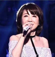 伊藤蘭の全身ショット衝撃「うわ～」「すごい」「なぜ」「あまりにも」「目が覚めました」初孫誕生