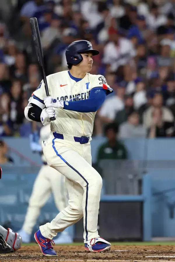 大谷翔平、１試合３出塁でリーグトップの出塁率・４１７、打率３割復帰　初回に１イニング２安打の１１号２ラン
