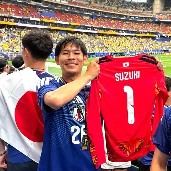 カカロニ・すがや　王国・ブラジルとの対戦に試合前から涙「今までのＷ杯でも感じたことがない迫力がありました」　４年後Ｗ杯も現地観戦宣言