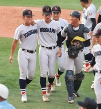 【高校野球】横浜・織田翔希、強行先発の舞台裏　準決勝で右脚負傷　村田浩明監督「小林鉄三郎でいこうと考えていたんですけど…」…最速１５７キロ完投でＶ